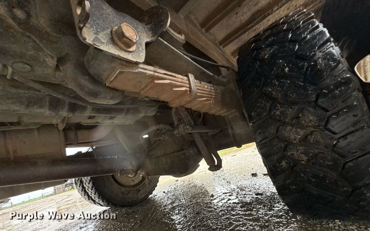 image for item DO0987 2008 Ford F350 Super Duty XL bale bed pickup truck