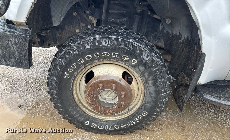 image for item DO0987 2008 Ford F350 Super Duty XL bale bed pickup truck