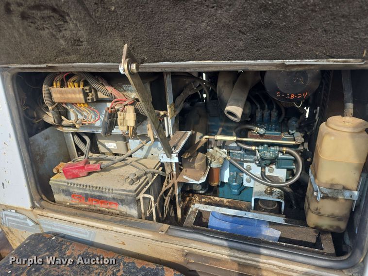 image for item DO7940 MQ Whisperweld TLW300SS welder/generator