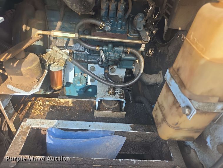 image for item DO7940 MQ Whisperweld TLW300SS welder/generator