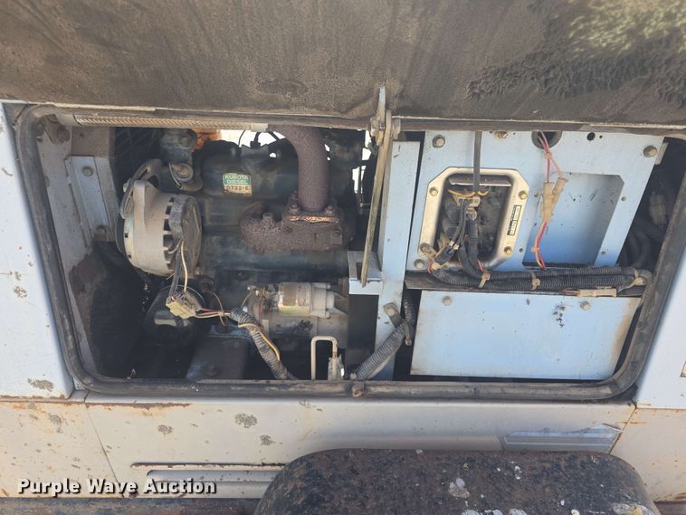 image for item DO7940 MQ Whisperweld TLW300SS welder/generator