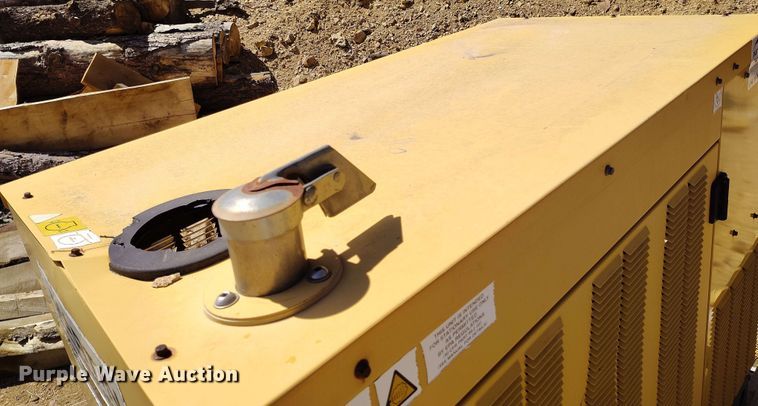 image for item DP4920 2004 Caterpillar G15U3S generator
