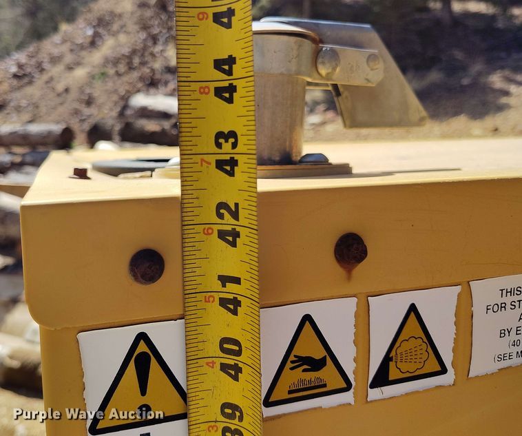 image for item DP4920 2004 Caterpillar G15U3S generator