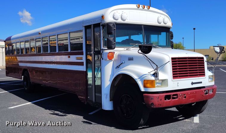 image for item DP4921 1999 International 3800 school bus