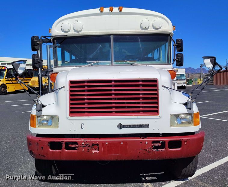 image for item DP4921 1999 International 3800 school bus