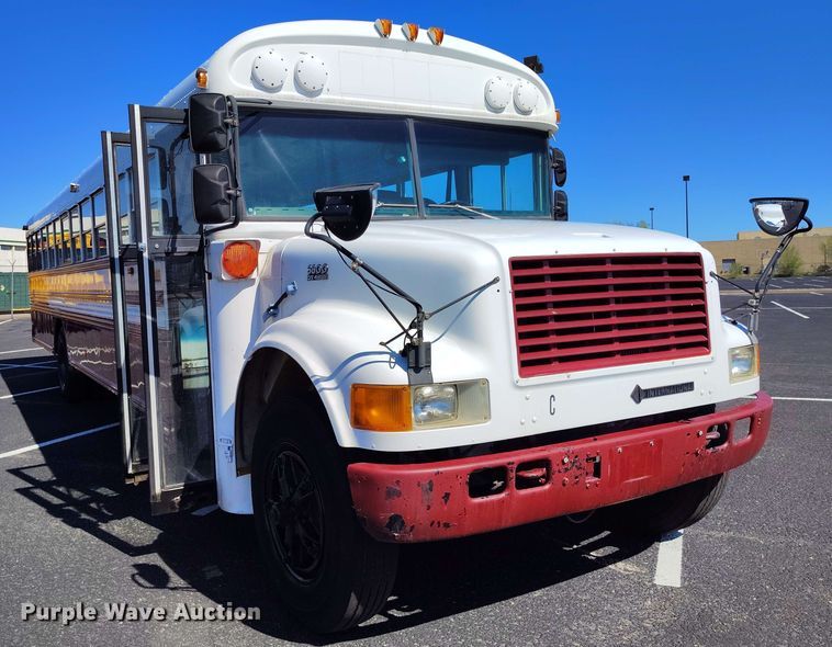 image for item DP4921 1999 International 3800 school bus