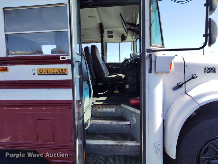 image for item DP4921 1999 International 3800 school bus