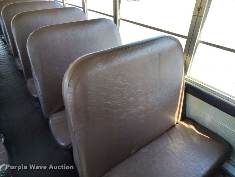 image for item DP4921 1999 International 3800 school bus