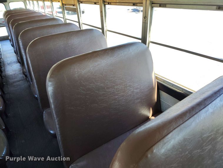 image for item DP4921 1999 International 3800 school bus