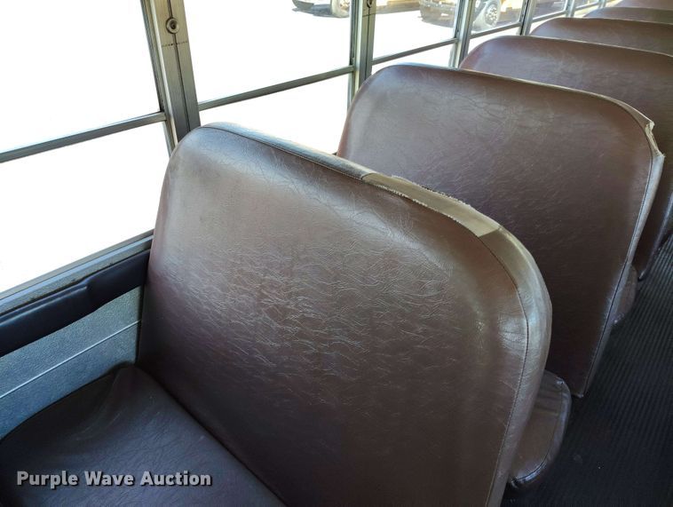 image for item DP4921 1999 International 3800 school bus