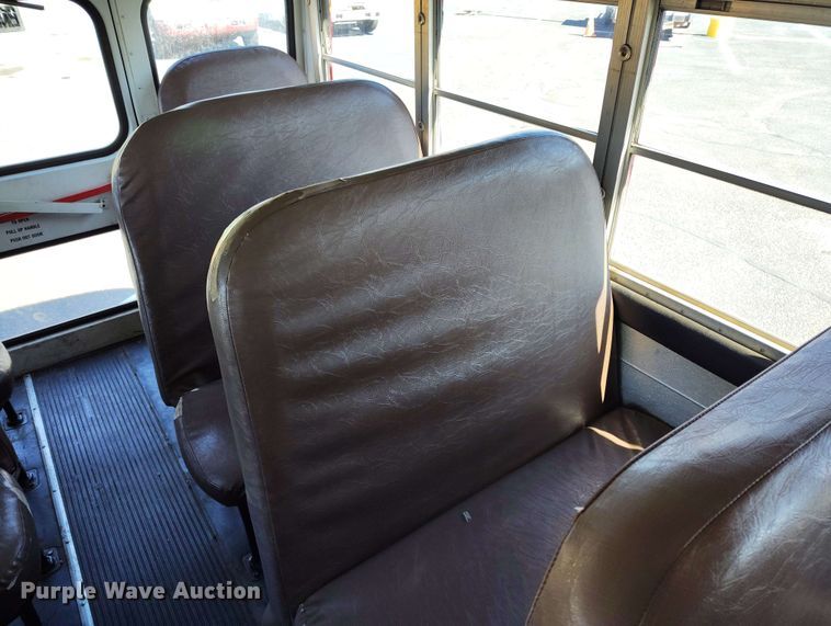 image for item DP4921 1999 International 3800 school bus