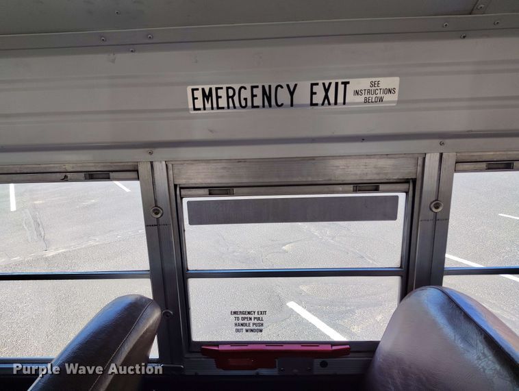 image for item DP4921 1999 International 3800 school bus