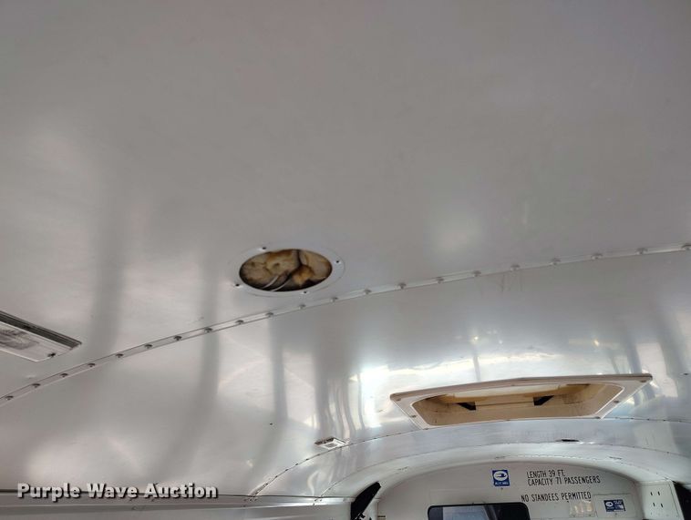 image for item DP4921 1999 International 3800 school bus