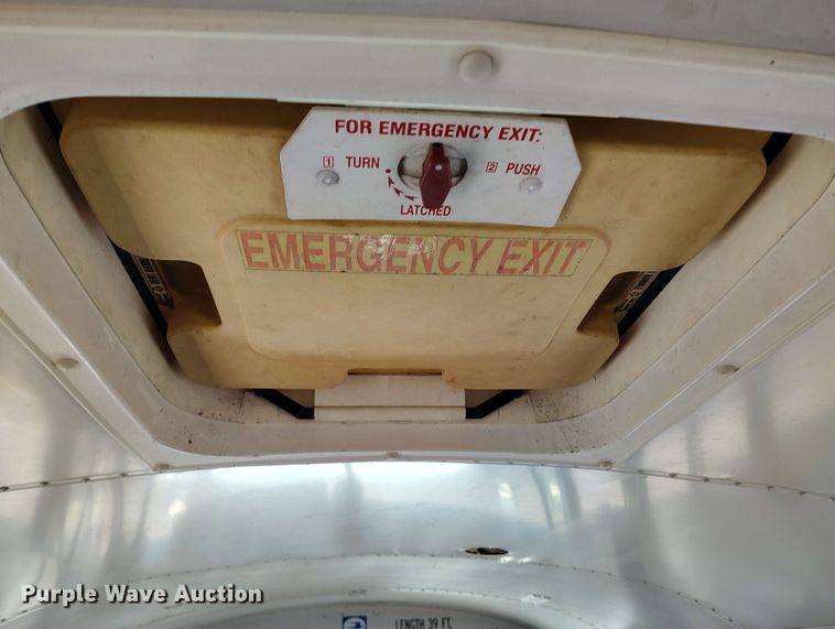 image for item DP4921 1999 International 3800 school bus