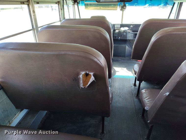 image for item DP4921 1999 International 3800 school bus