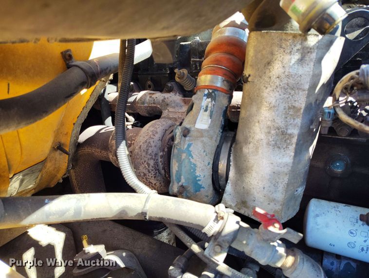 image for item DP4921 1999 International 3800 school bus