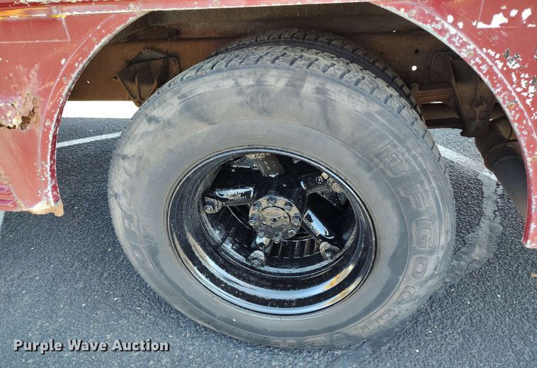 image for item DP4921 1999 International 3800 school bus