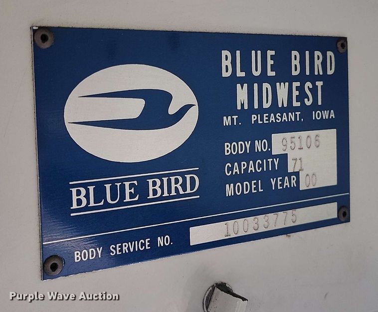 image for item DP4921 1999 International 3800 school bus