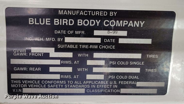 image for item DP4921 1999 International 3800 school bus