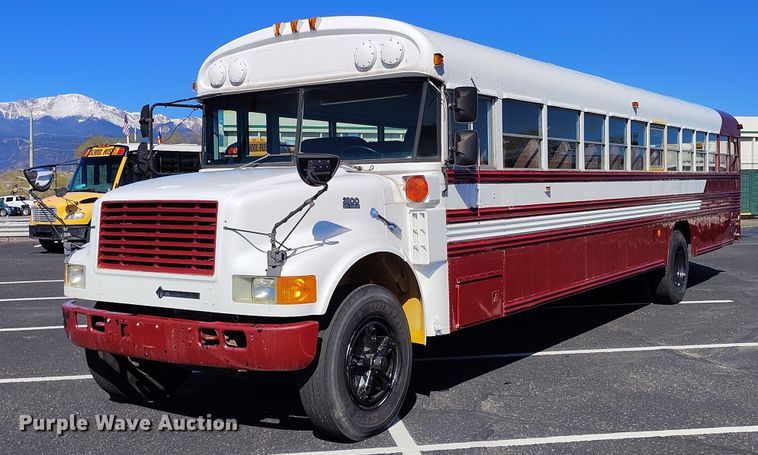image for item DP4922 1999 International 3800 school bus