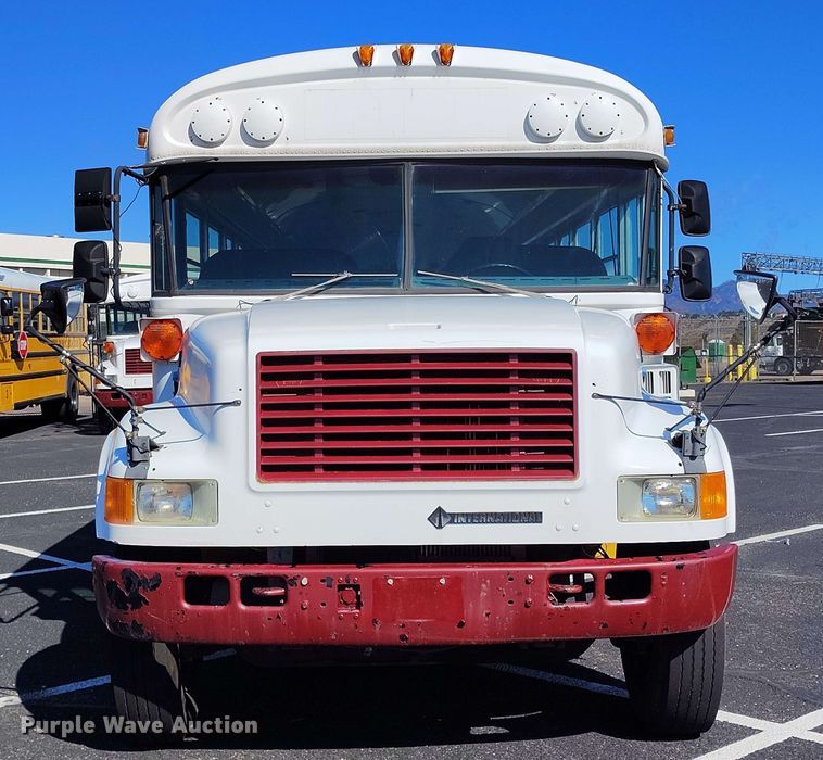 image for item DP4922 1999 International 3800 school bus
