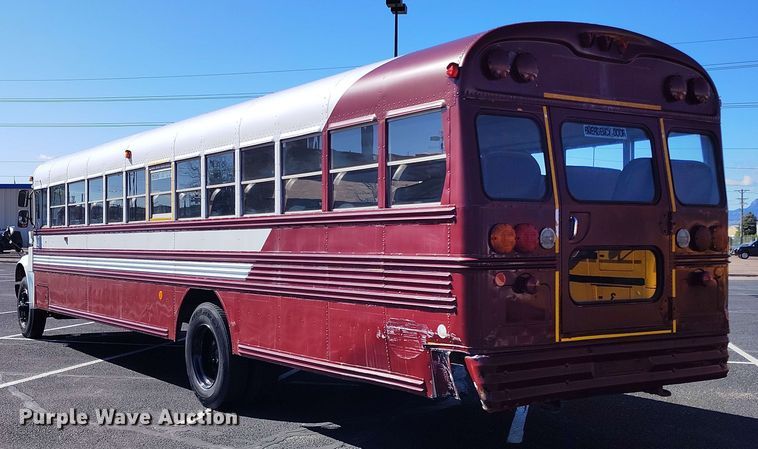 image for item DP4922 1999 International 3800 school bus