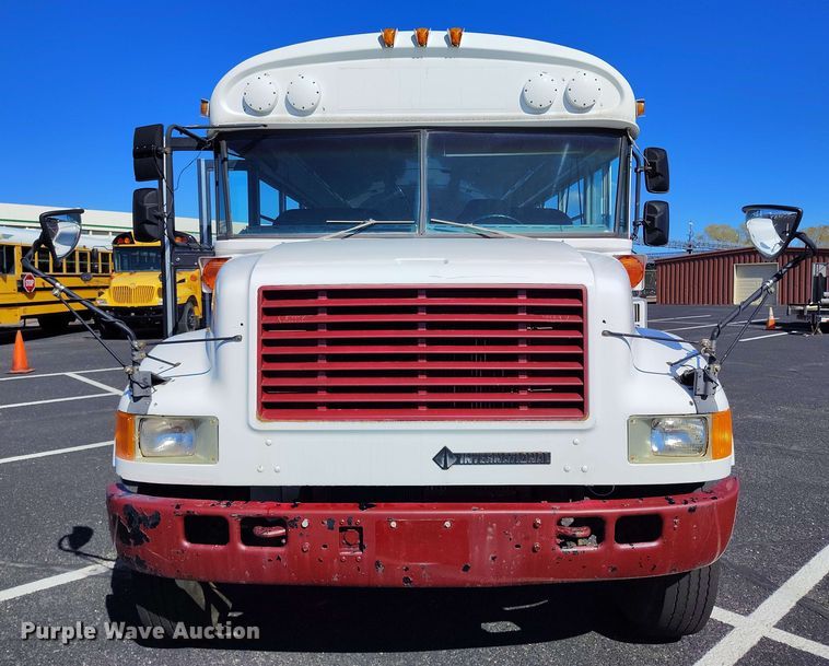image for item DP4922 1999 International 3800 school bus