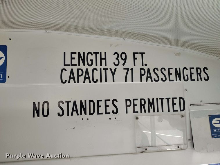 image for item DP4922 1999 International 3800 school bus