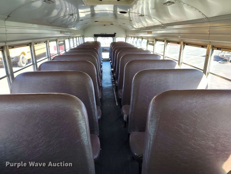 image for item DP4922 1999 International 3800 school bus