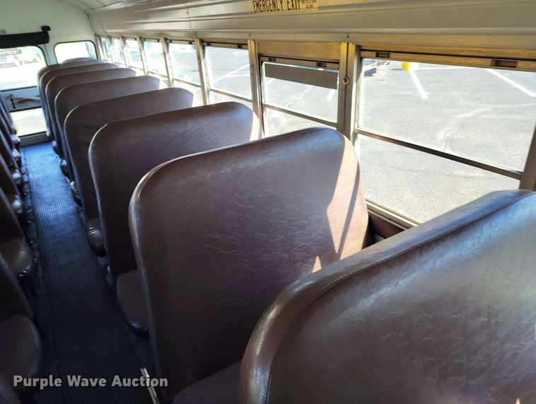 image for item DP4922 1999 International 3800 school bus