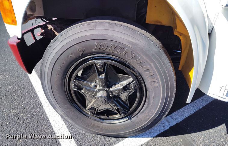 image for item DP4922 1999 International 3800 school bus