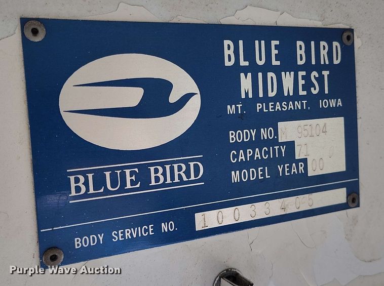 image for item DP4922 1999 International 3800 school bus