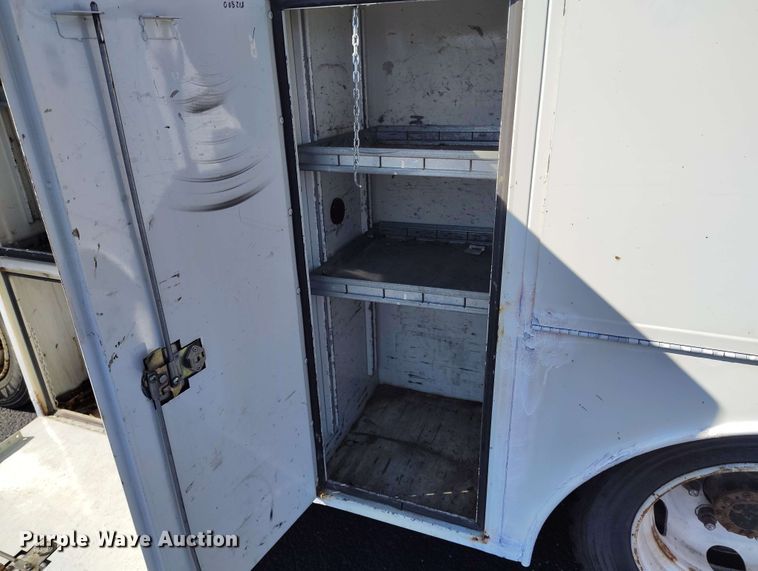 image for item DP4923 2005 Chevrolet W5500 utility / service truck