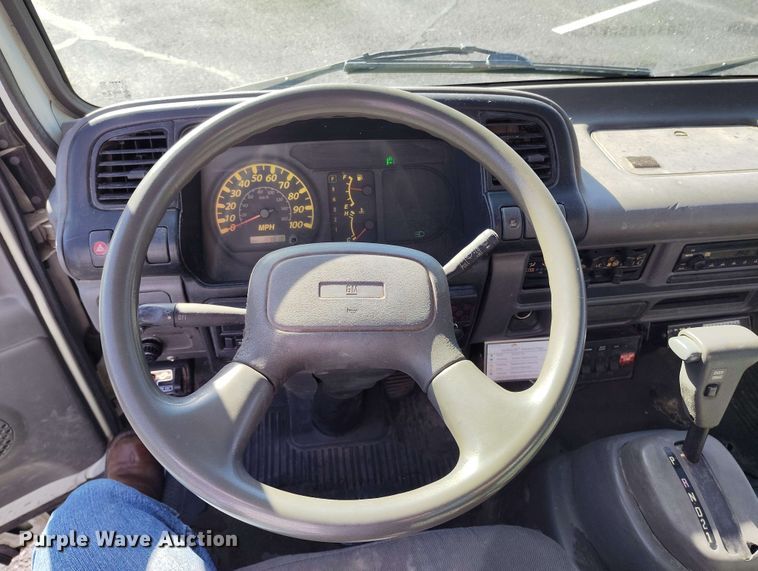 image for item DP4923 2005 Chevrolet W5500 utility / service truck