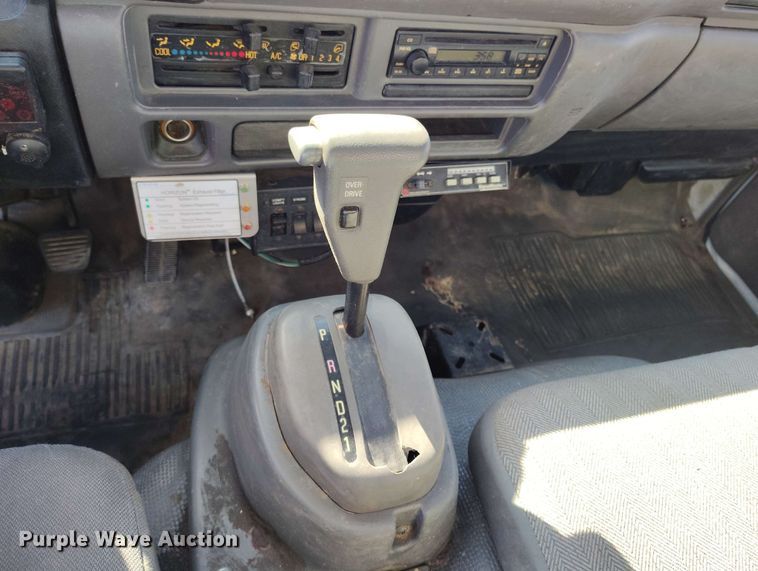 image for item DP4923 2005 Chevrolet W5500 utility / service truck