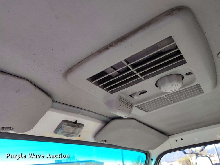 image for item DP4923 2005 Chevrolet W5500 utility / service truck