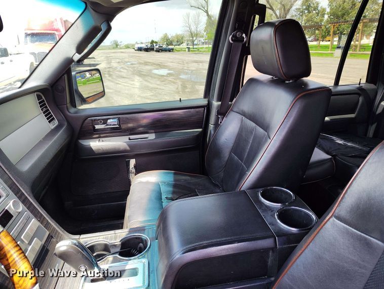 image for item DP4938 2007 Lincoln Navigator SUV