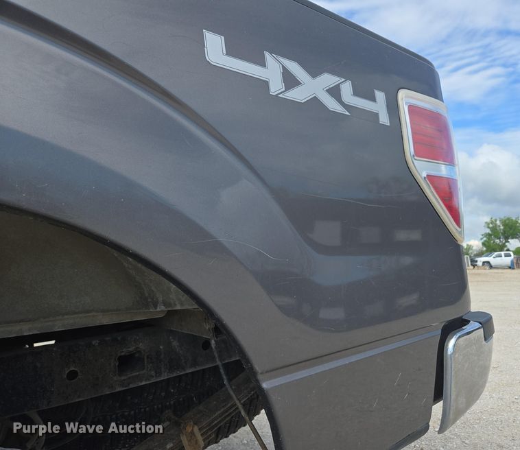 image for item DP6335 2013 Ford F150 SuperCrew pickup truck