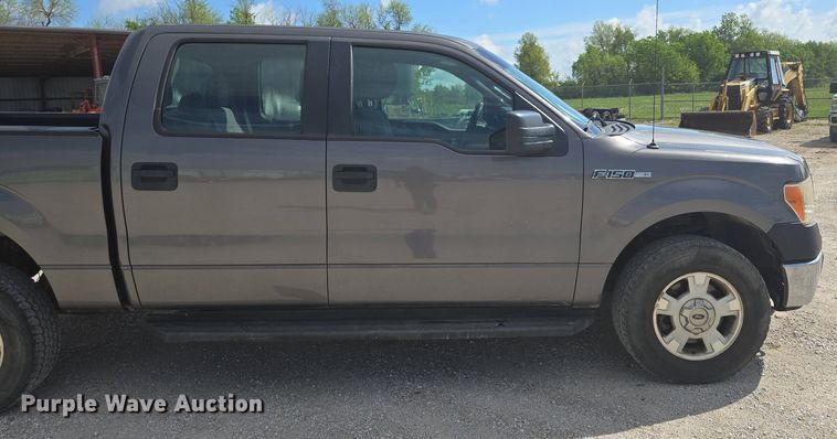 image for item DP6335 2013 Ford F150 SuperCrew pickup truck