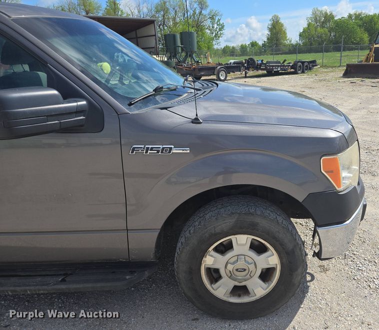 image for item DP6335 2013 Ford F150 SuperCrew pickup truck