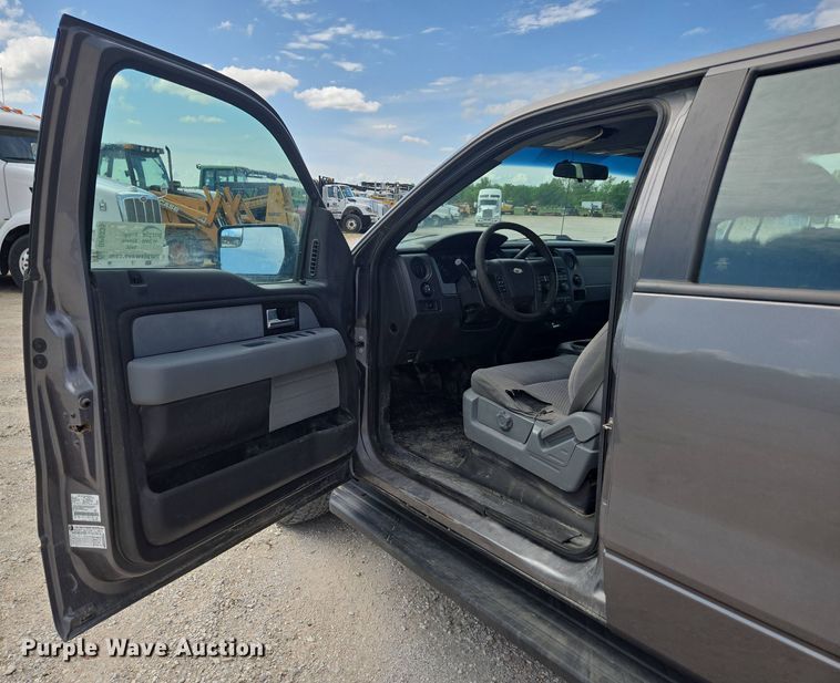 image for item DP6335 2013 Ford F150 SuperCrew pickup truck