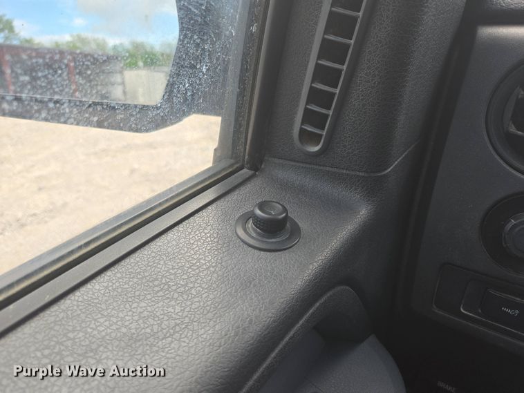 image for item DP6335 2013 Ford F150 SuperCrew pickup truck