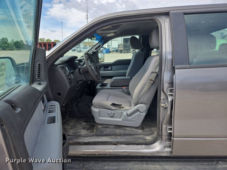 image for item DP6335 2013 Ford F150 SuperCrew pickup truck