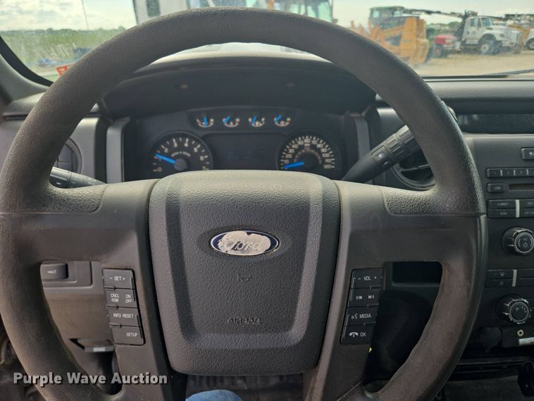 image for item DP6335 2013 Ford F150 SuperCrew pickup truck