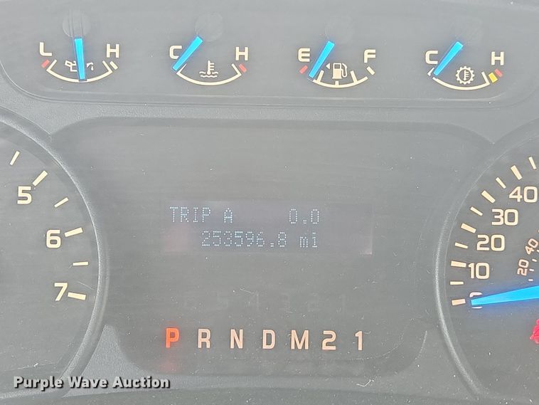 image for item DP6335 2013 Ford F150 SuperCrew pickup truck