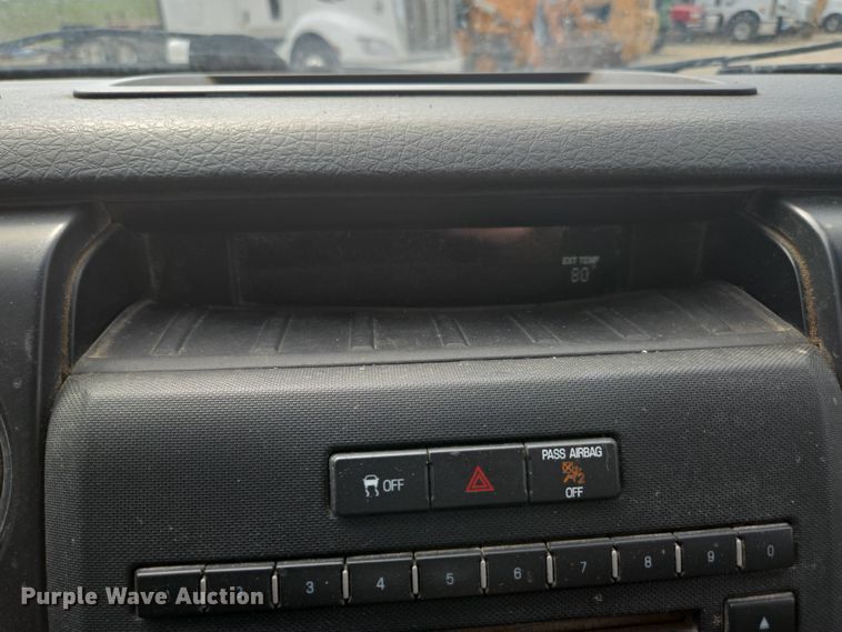 image for item DP6335 2013 Ford F150 SuperCrew pickup truck