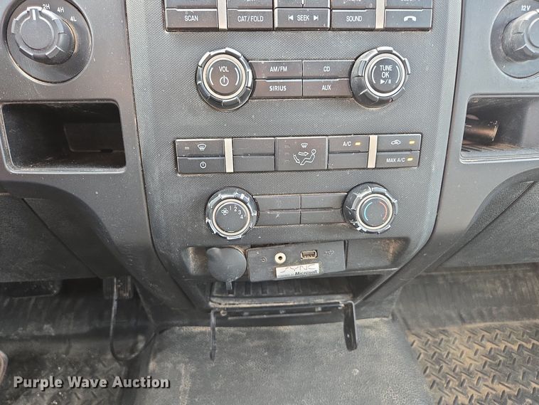 image for item DP6335 2013 Ford F150 SuperCrew pickup truck