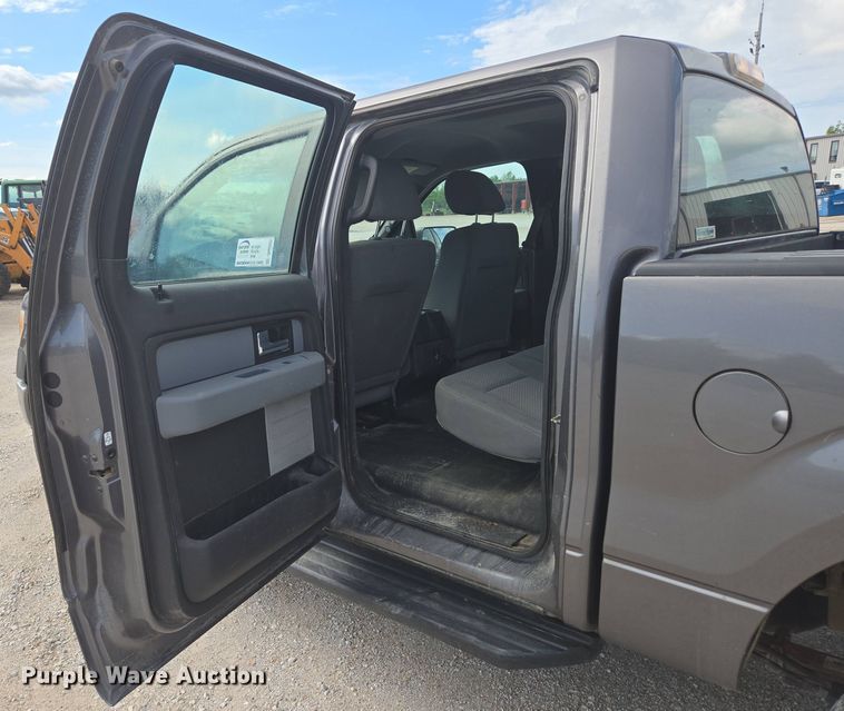 image for item DP6335 2013 Ford F150 SuperCrew pickup truck