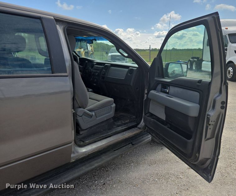 image for item DP6335 2013 Ford F150 SuperCrew pickup truck