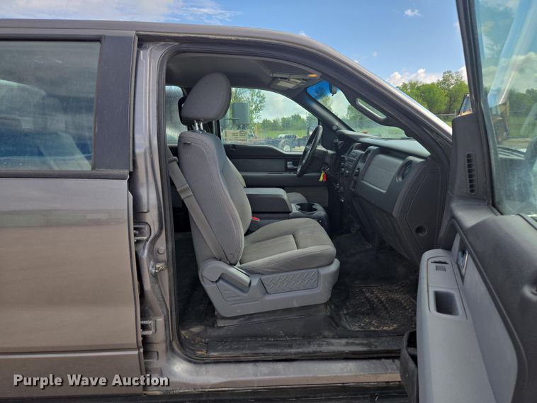 image for item DP6335 2013 Ford F150 SuperCrew pickup truck